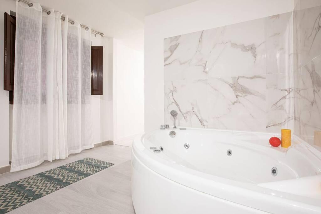 Unforgettable Split Level Jacuzzi Navona - Top Collection * Rom
